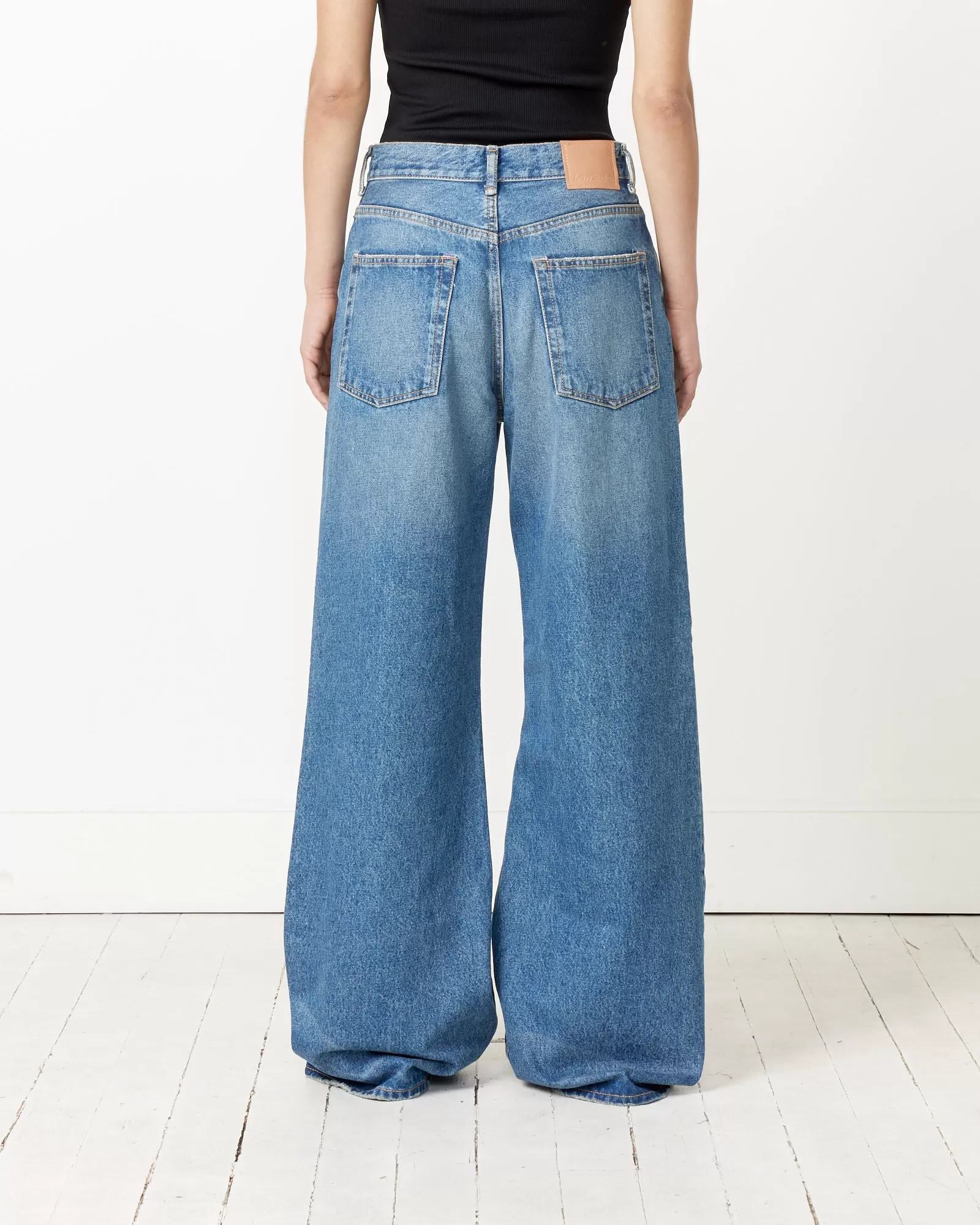 2022 Vintage Jean