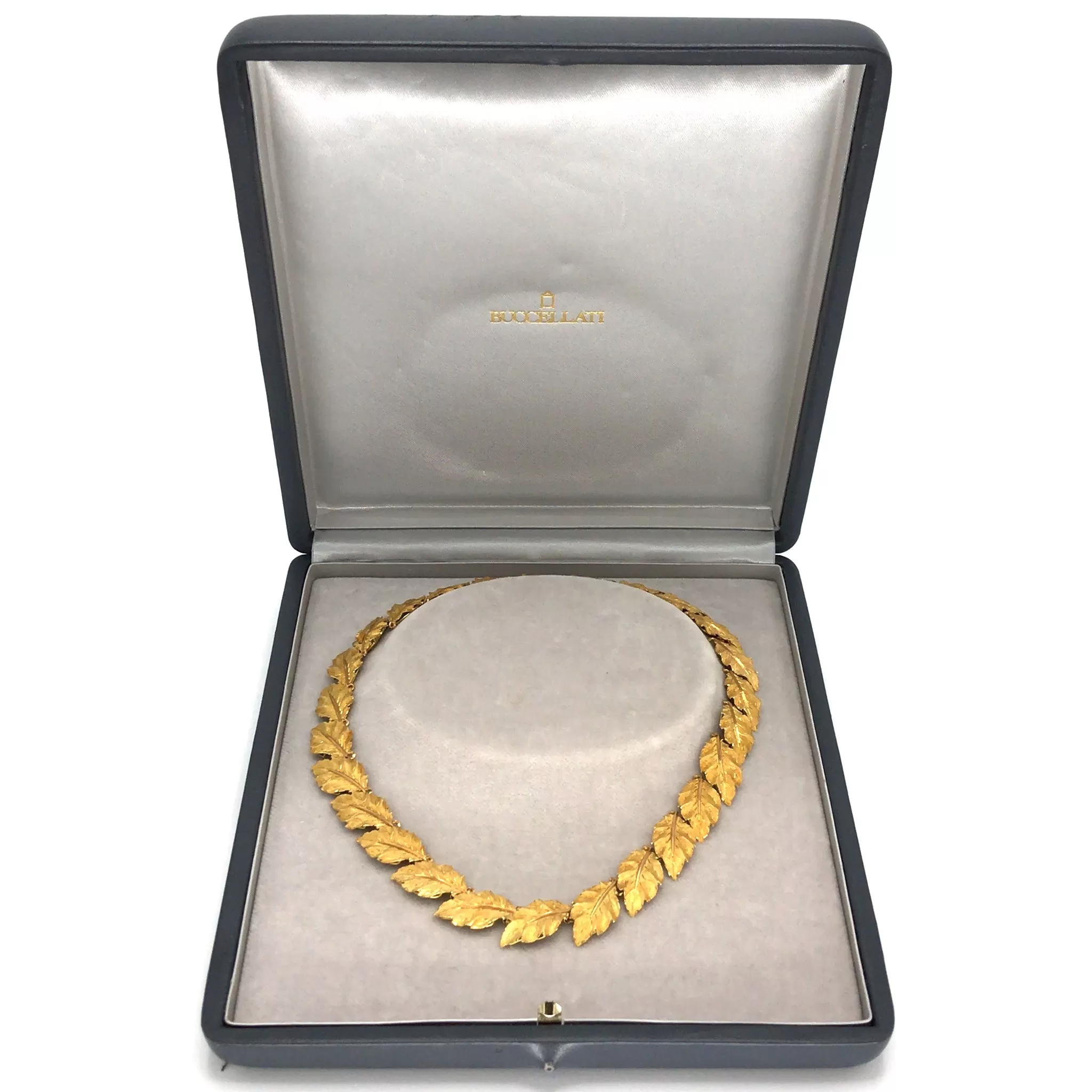 Buccellati Segrinato 18k Gold Leaf Necklace