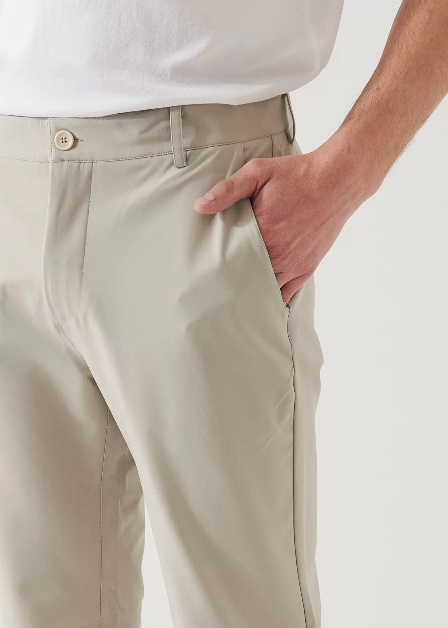 NUCLEO NYLON STRETCH CHINO PANT