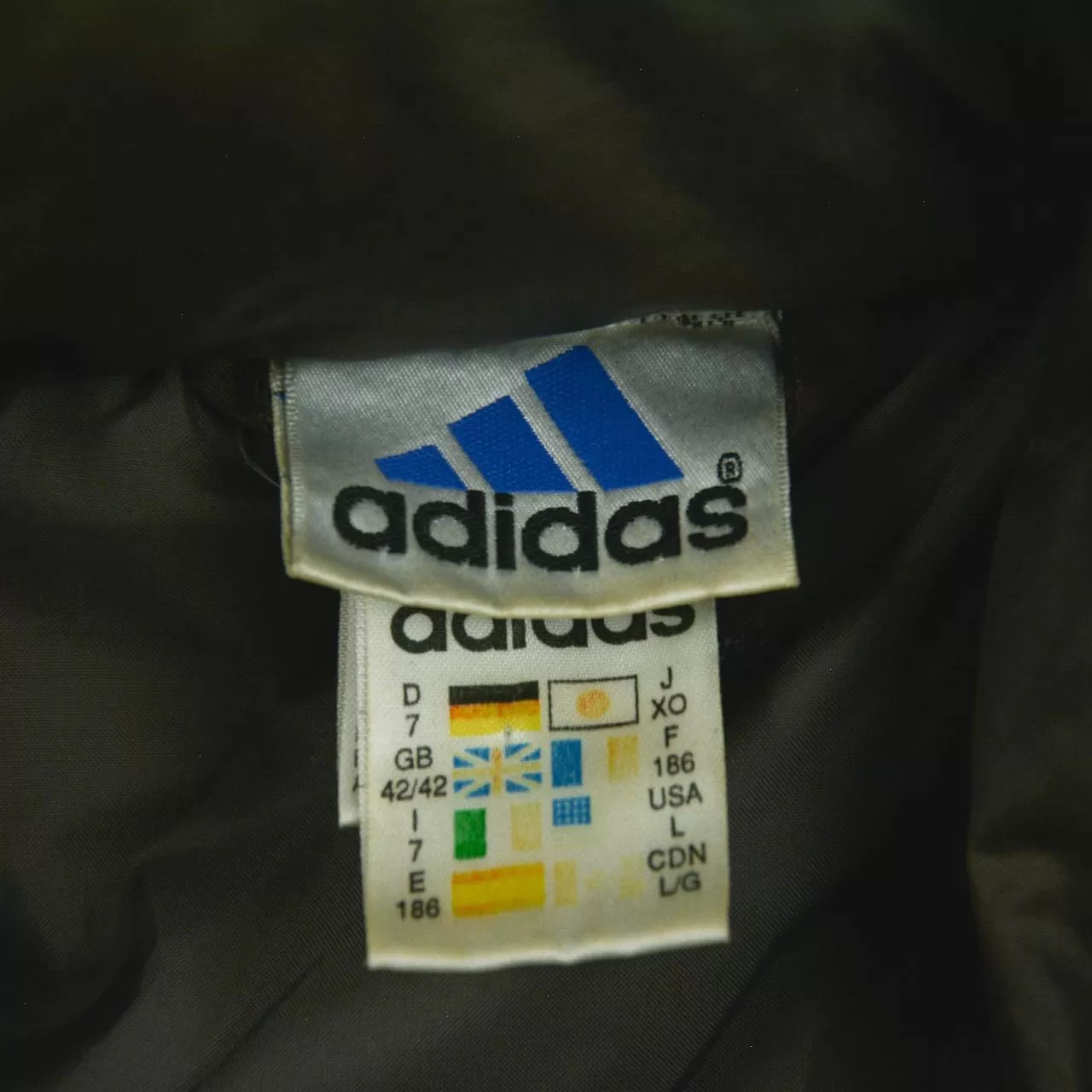 Vintage Adidas Puffer Jacket Size XL