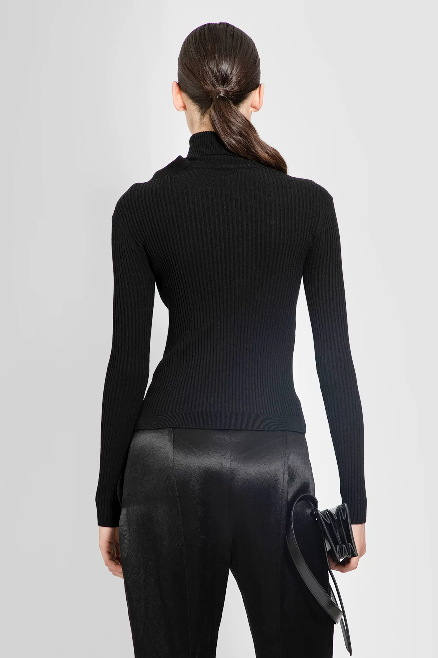 Y/PROJECT WOMAN BLACK KNITWEAR